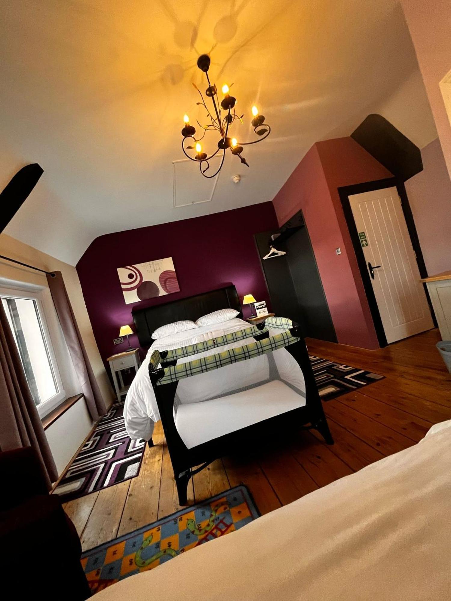 Bed and Breakfast Old Manor House Axbridge Екстер'єр фото