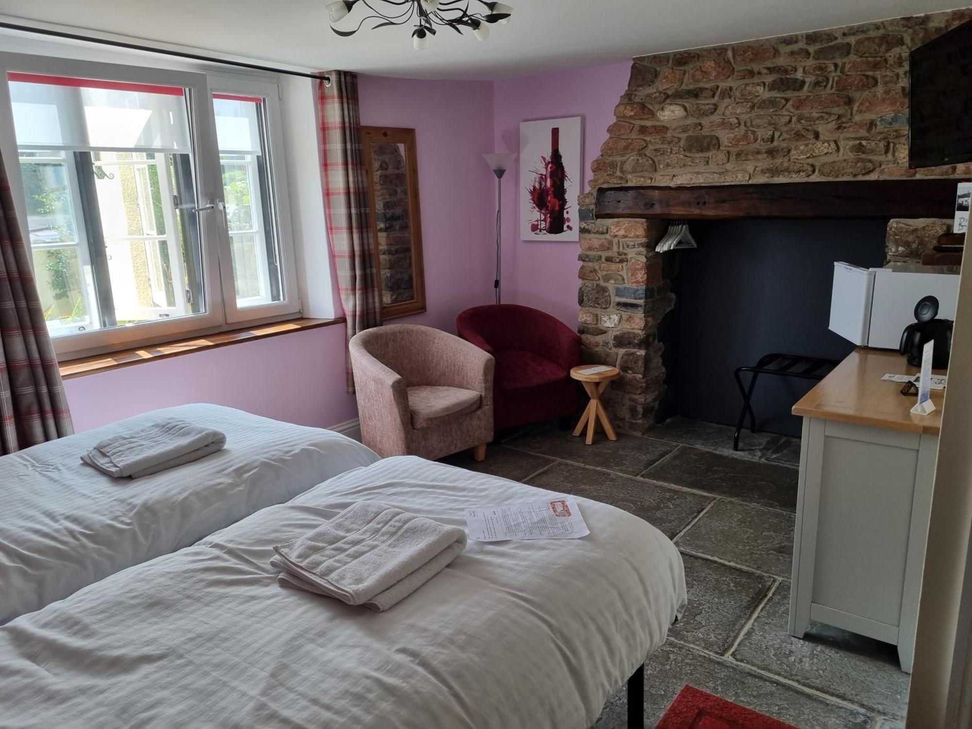 Bed and Breakfast Old Manor House Axbridge Екстер'єр фото